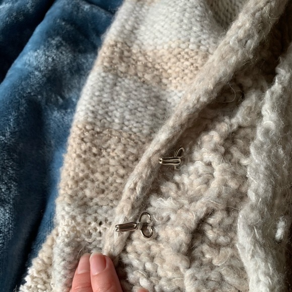 Free People Gray Sweater🤍 - Picture 4 of 4